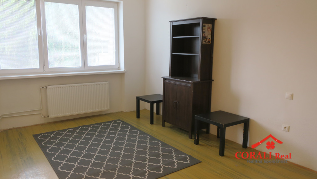 Predaj 2 izbový byt s loggiou, Trnavská ul., Pezinok