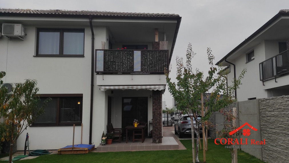 Predaj 3i bytu, prízemie, 70 m2+terasa, pozemok 344 m2, Bernolákovo