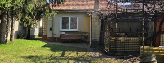 PREDAJ  3i RD, pozemok 702 m2, Ivanka pri Dunaji