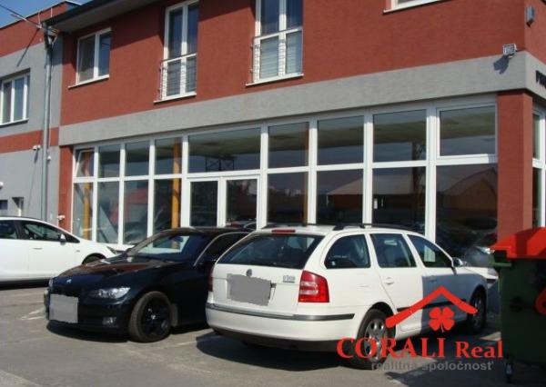PRENÁJOM - /obchodno-prevádzkový priestor, 140 m2/ - TRNAVA