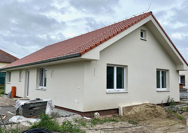 Predaj 4 izbového domu, Obilná ul., Bernolákovo
